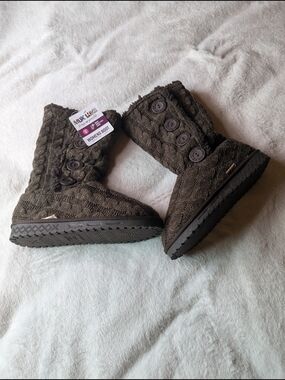 Muk Luks Women's Cable Knit Button Moccasins - Brown